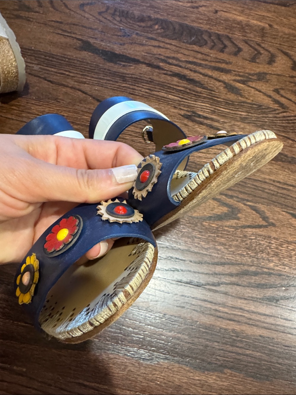 Tory Burch Navy, White & Multicolor Floral Leather Sandals - Picture 4 of 6